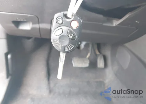 2016 Ford Focus S из США, поврежденный, VIN 1FADP3E23GL248945